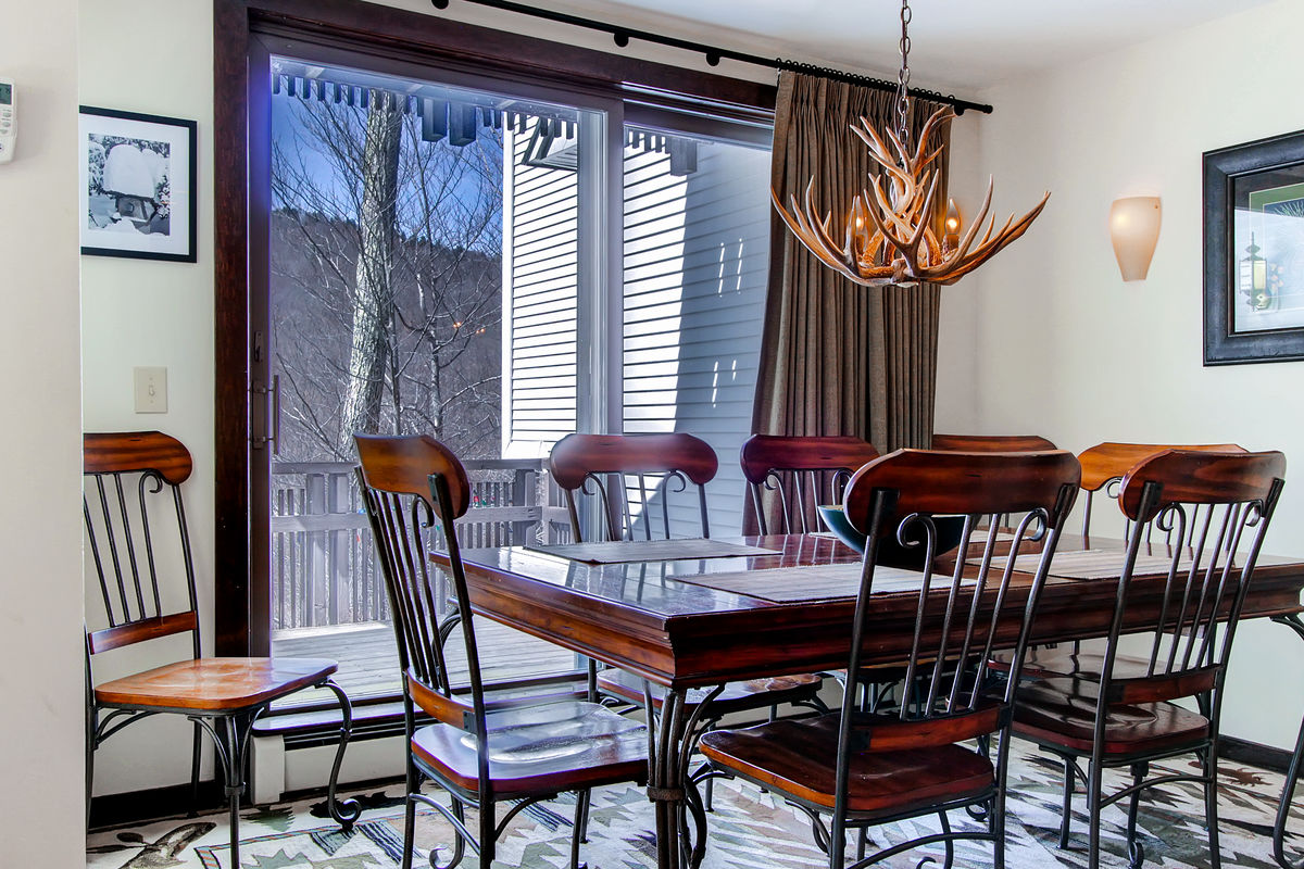Picture of the Dining Room in one of our Killington Rental Homes.
