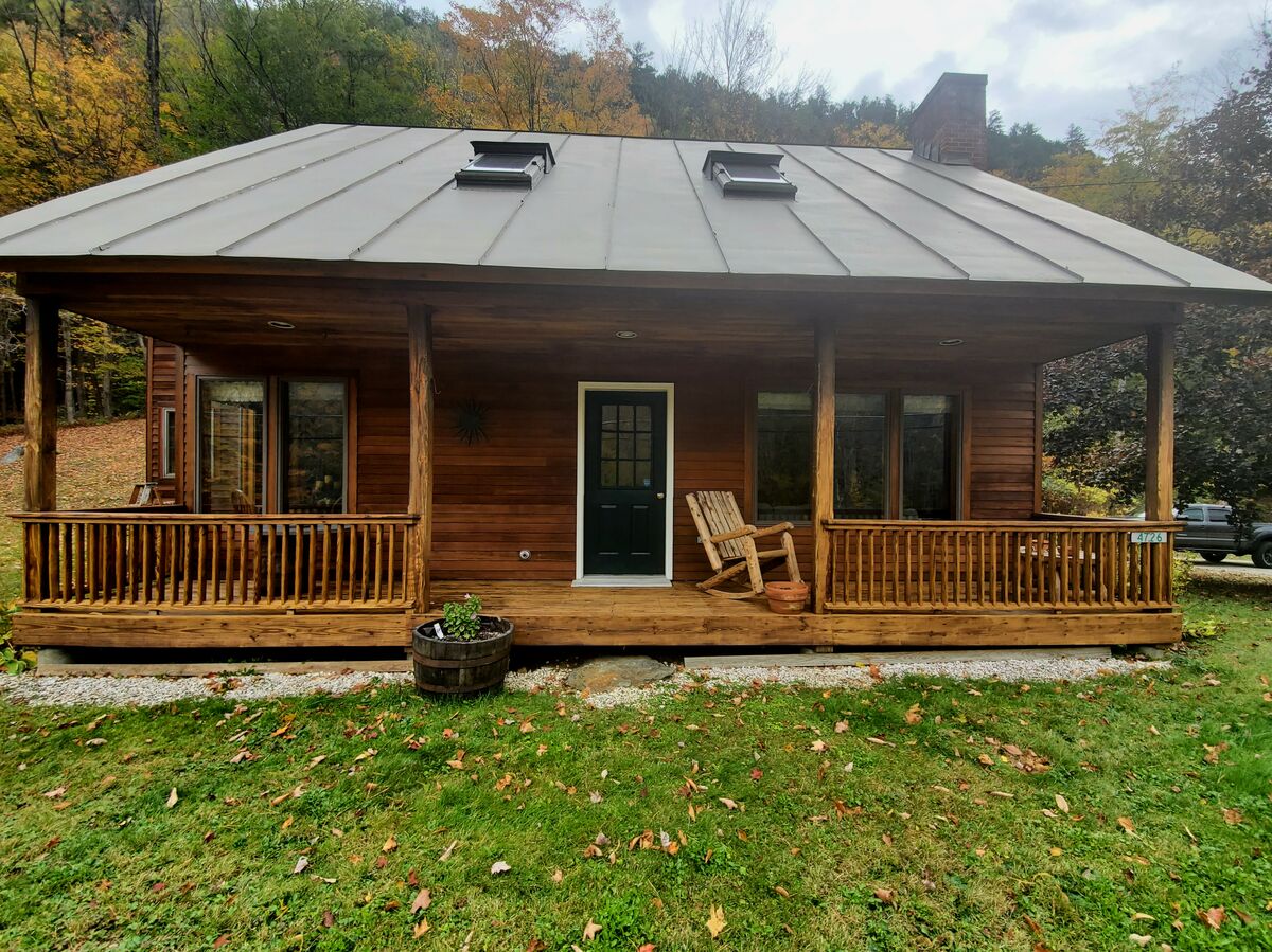 Front Picture of One of Our Memorial Day Vacation Rentals in Vermont.